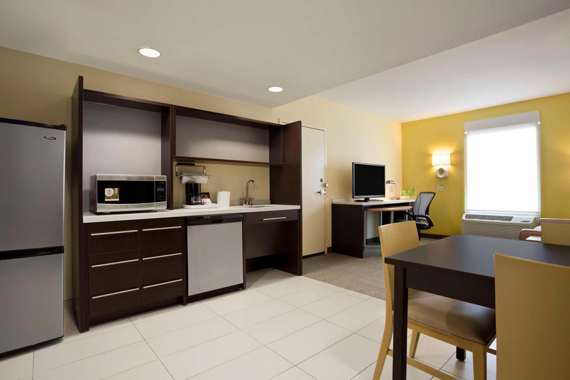 Home2 Suites By Hilton Greensboro Airport, Nc Kültér fotó