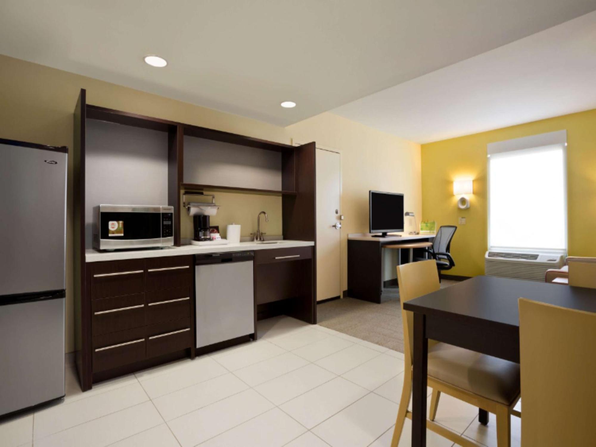 Home2 Suites By Hilton Greensboro Airport, Nc Kültér fotó